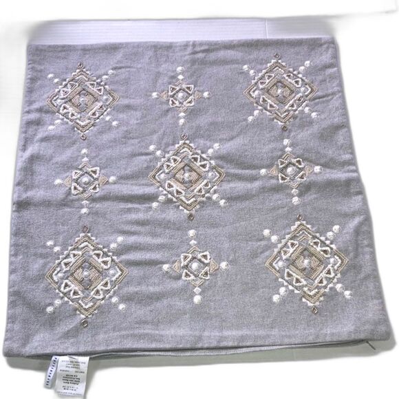 POTTERY BARN Haylie Embroidered Beaded Flannel Pillow Cover 20 x 20 inches - Picture 3 of 12